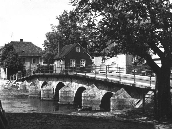 Die alte steinerne Egerbrücke, genannt Markgrafenbrücke