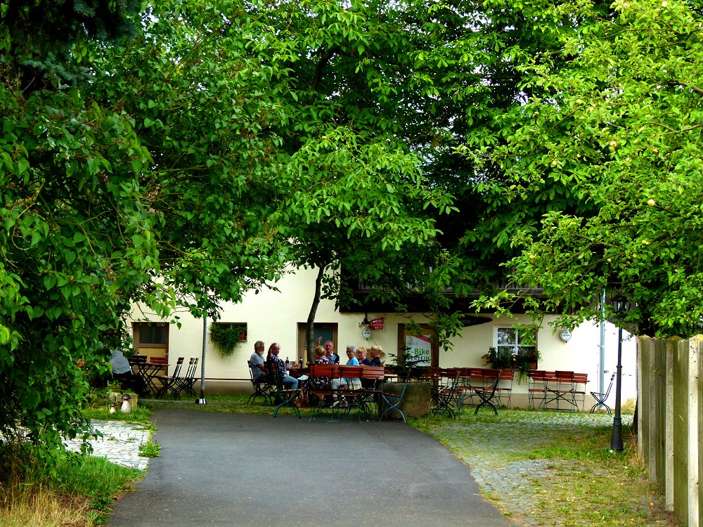 Biergarten der Waldwirtschaft Steinhaus