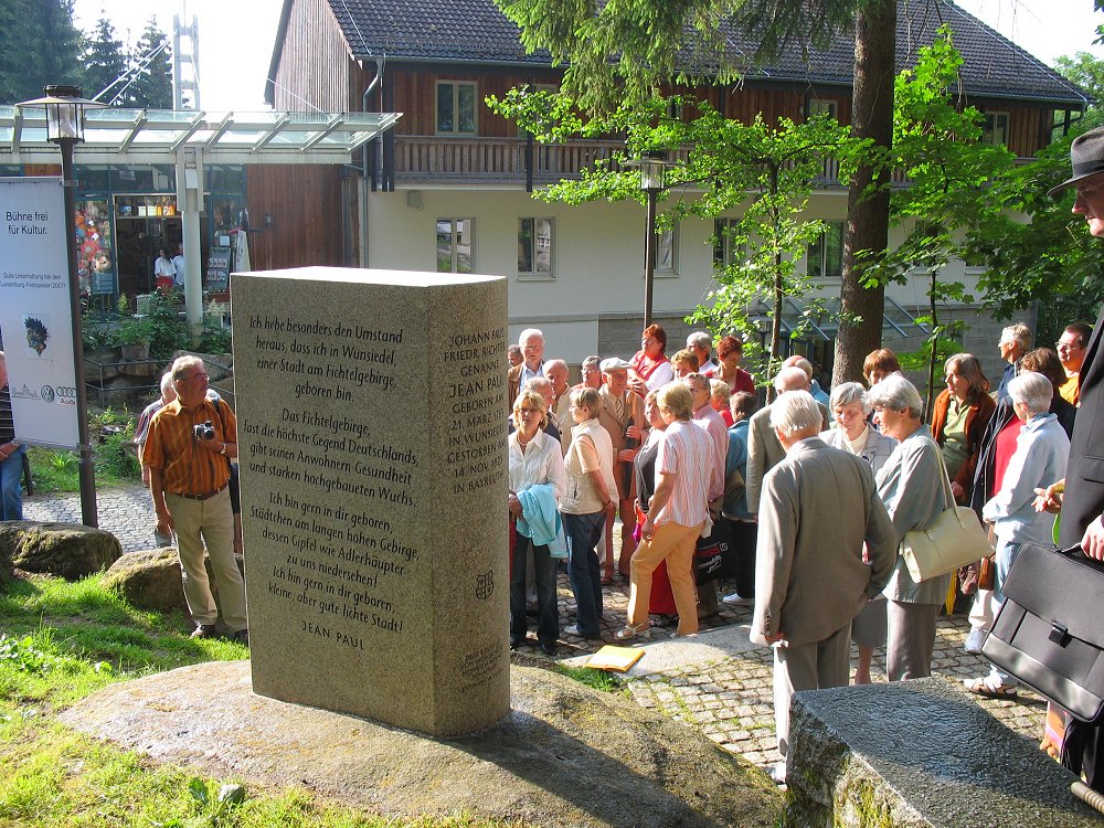 Zitate des Dichters Jean Paul auf dem Gedenkstein auf der Luisenburg