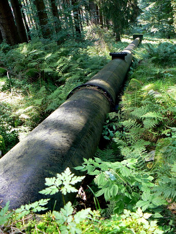 Druckrohrleitung des Wasserkraftwerks am Weißen Main