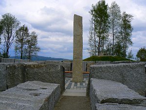 Monolith im Granit-Labyrinth