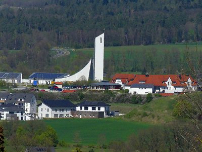 Himmelkron mit seiner Autobahnkirche