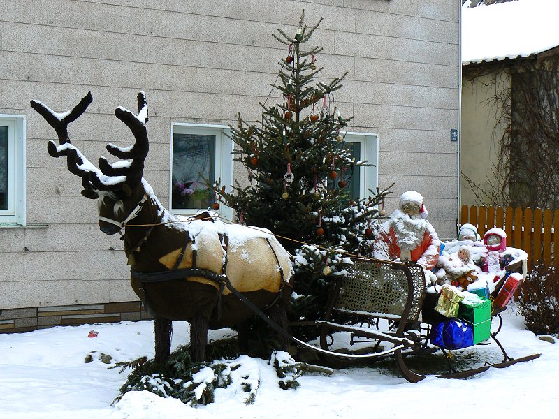 Der Nikolaus mit seinem Schlitten