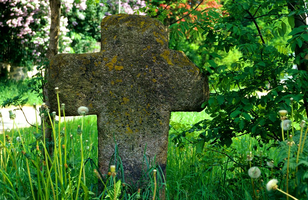 Steinkreuz als Sühnekreuz in Großwendern