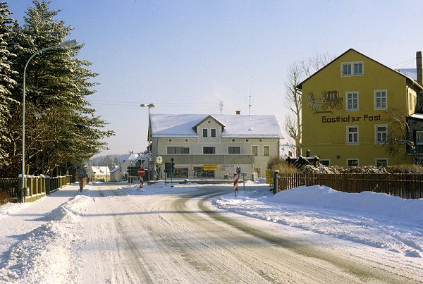 Gasthof zur Post im Winter