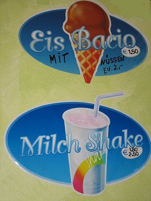 Eis Bacio und Milchshake