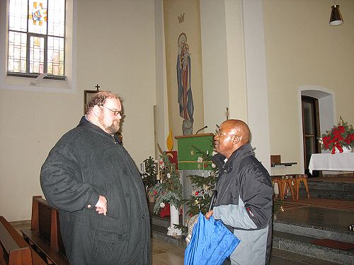 Heimatforscher Harald Stark und Dr. Raphael Mabaka ma Mbumba