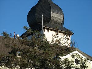 Typisch Deutsch?: Uhr, Kirche, Bäume?