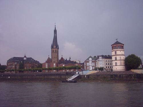 Lambertuskirche und Schlossturm