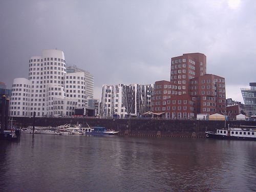 Neuer Medienhafen