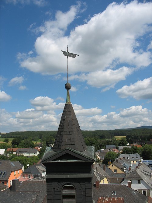 Blick zum Rathaustürmchen nebenan