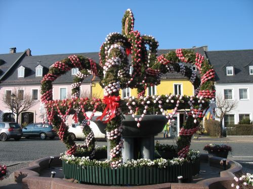 Osterbrunnen in Weißenstadt