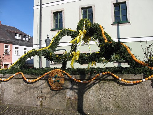 Osterbrunnenschmücken