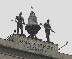 Omnia vincit labor - alles besiegt die Arbeit