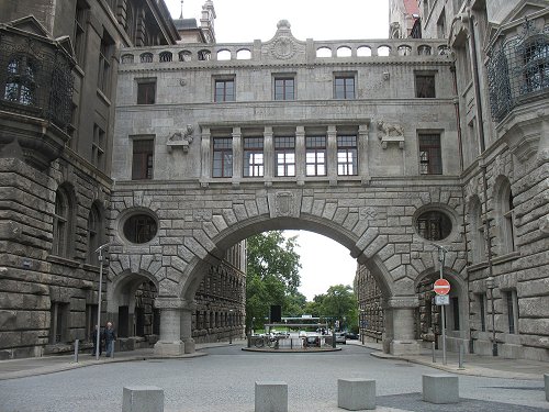 Stadthaus - ehem. Pleißenburg