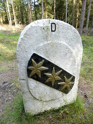 Grenzstein mit dem Wappen der Freiherren von Lindenfels