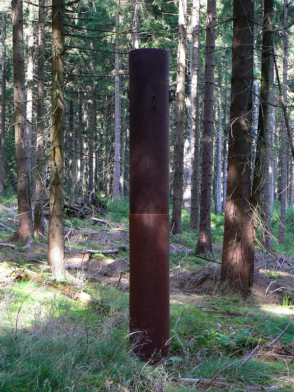 Luftschacht des Uranbergwerks am Rudolfstein im Fichtelgebirge