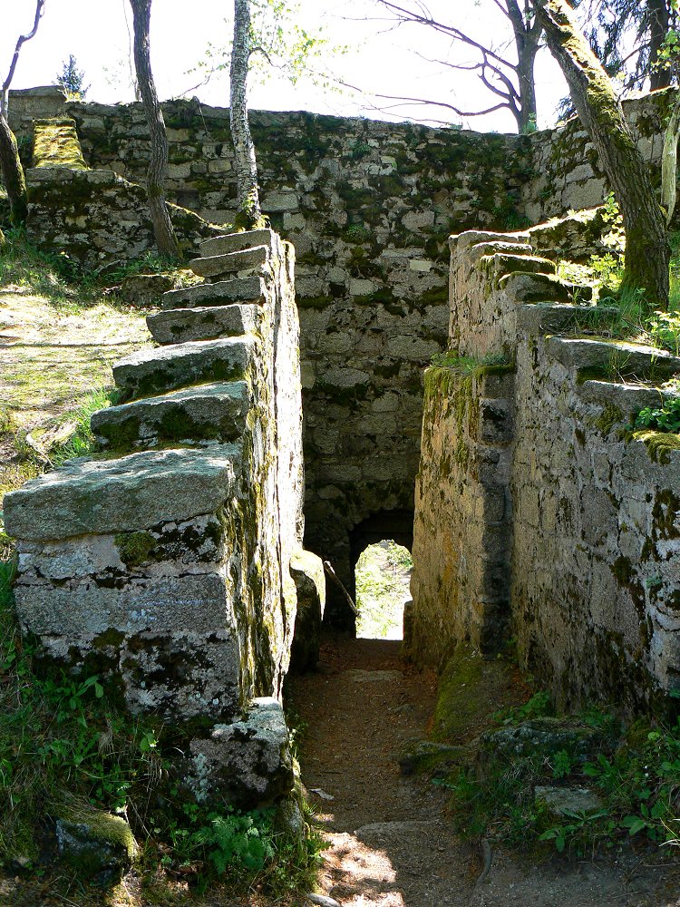 Aufgang in die Hauptburg