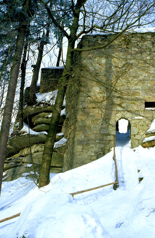 Eingangspforte von der Vorburg zur Hauptburg