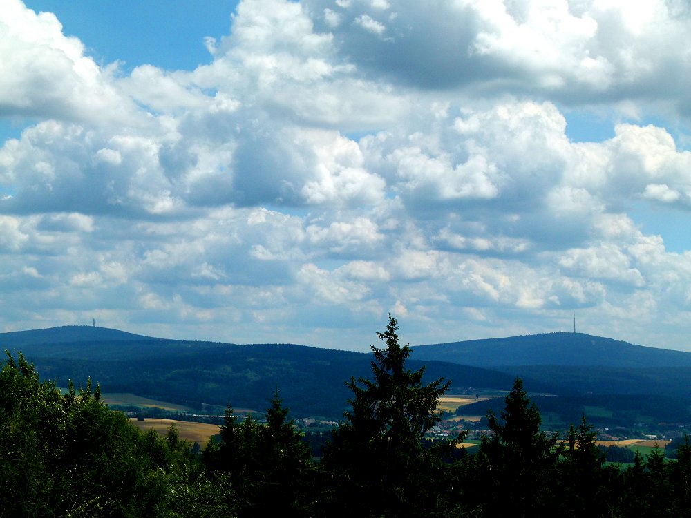 Aussicht vom Weißensteinturm Richtung Fichtelgebirge